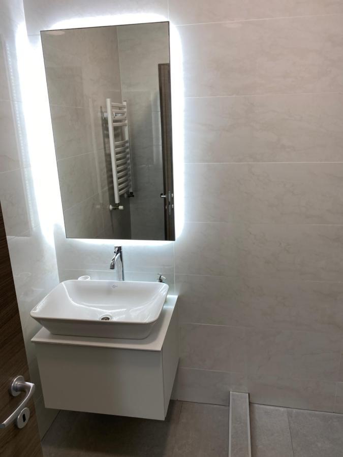 Catedral Apartment Букурещ Екстериор снимка