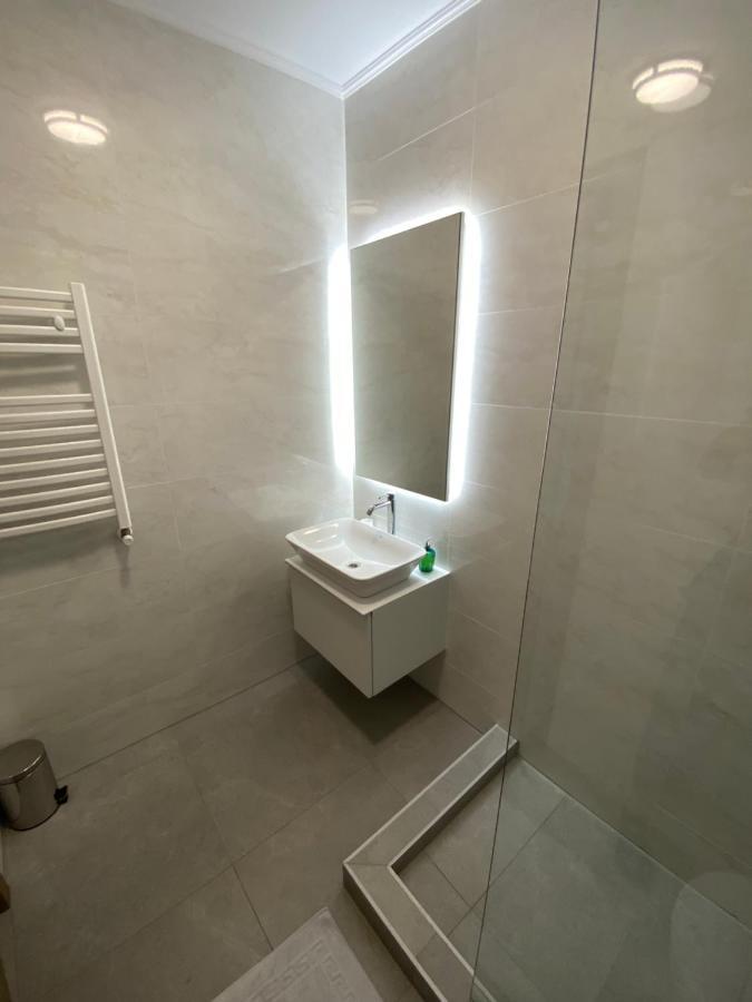 Catedral Apartment Букурещ Екстериор снимка
