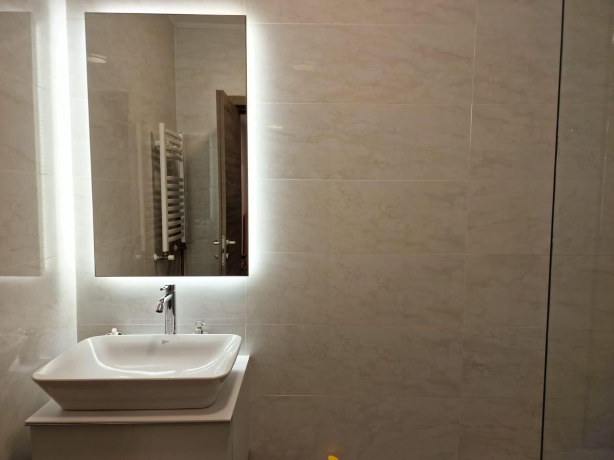 Catedral Apartment Букурещ Екстериор снимка