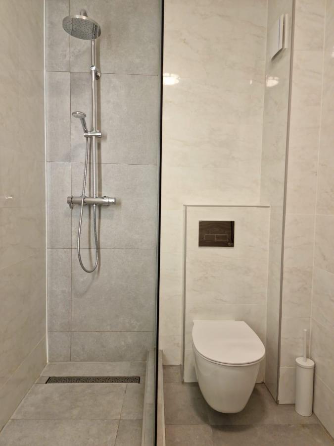 Catedral Apartment Букурещ Екстериор снимка