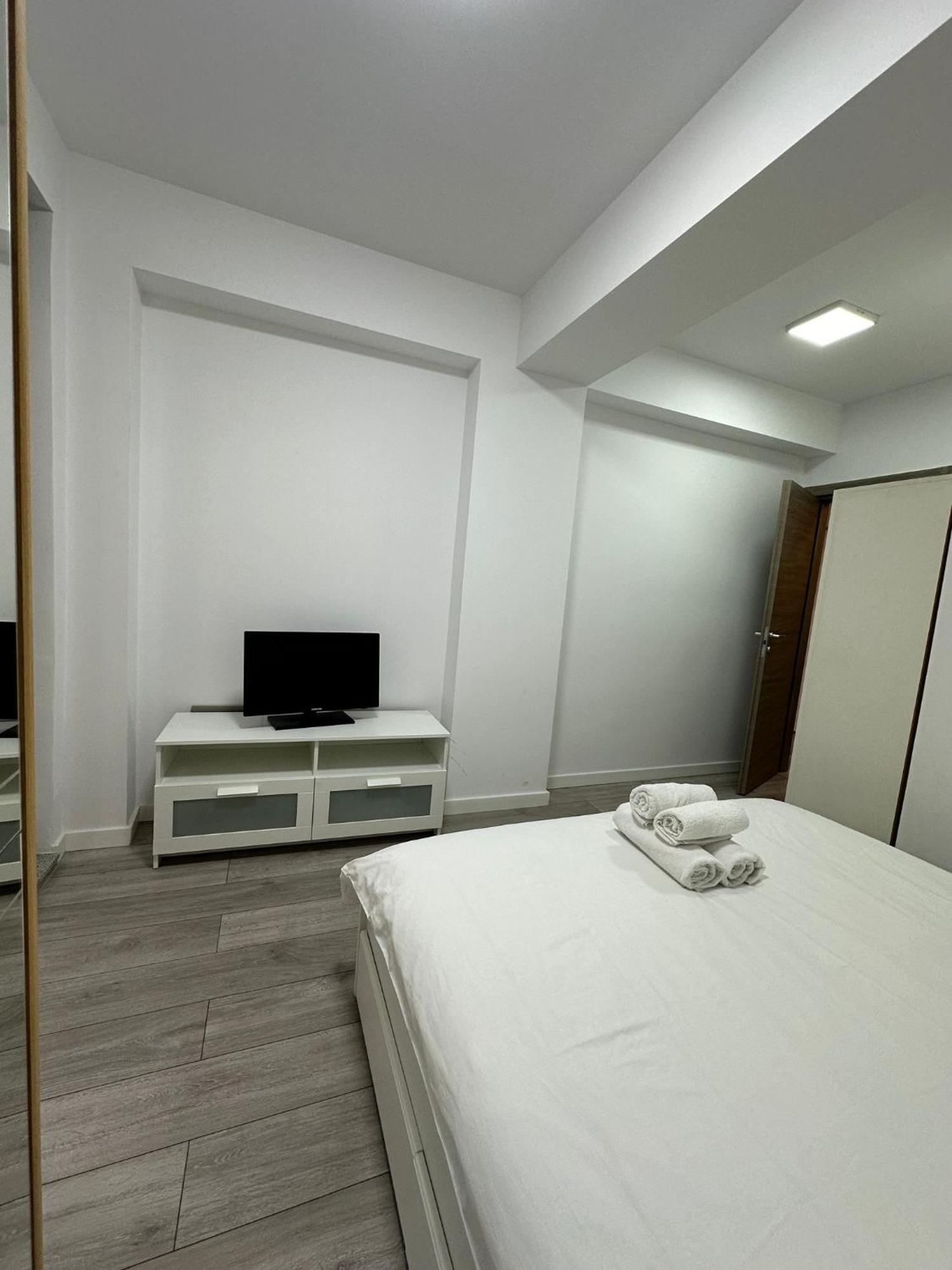 Catedral Apartment Букурещ Екстериор снимка