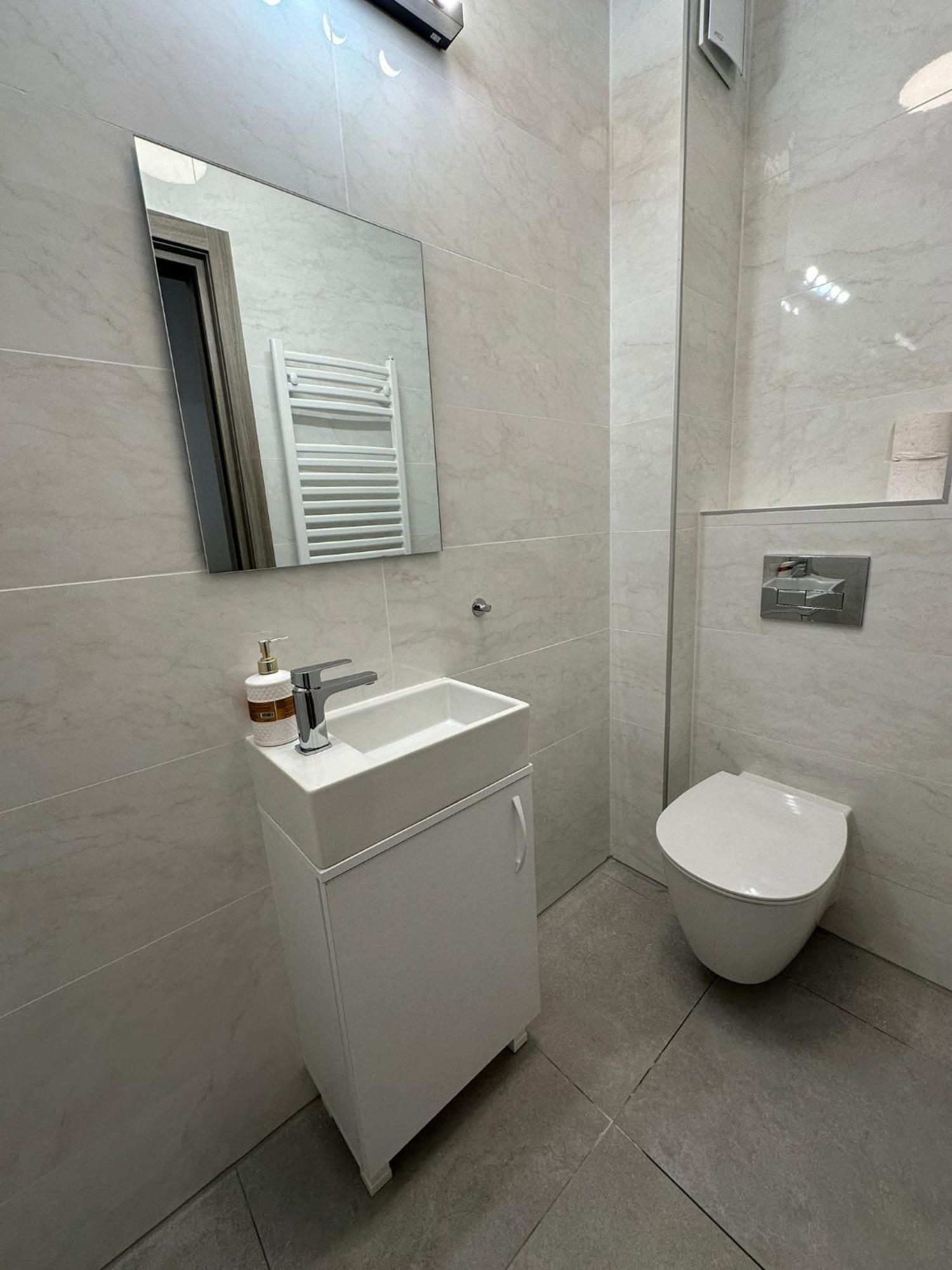 Catedral Apartment Букурещ Екстериор снимка